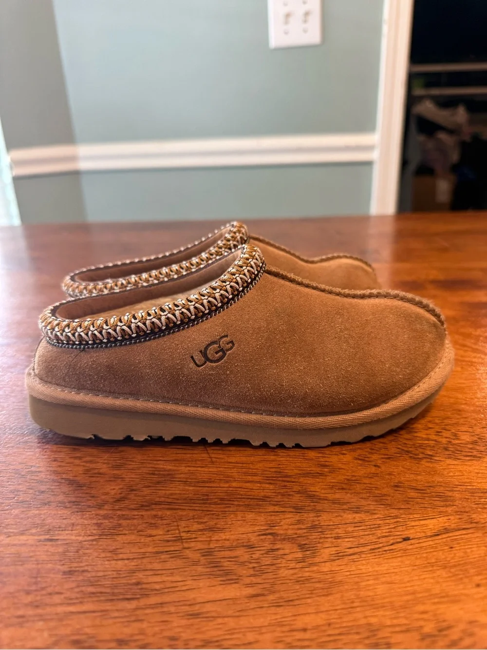 UGG Tasman II Slipper Kids Size 1 Chestnut Suede Slip On